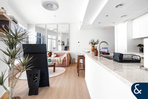 Converted 2 Bed | High Floor | Sea Views